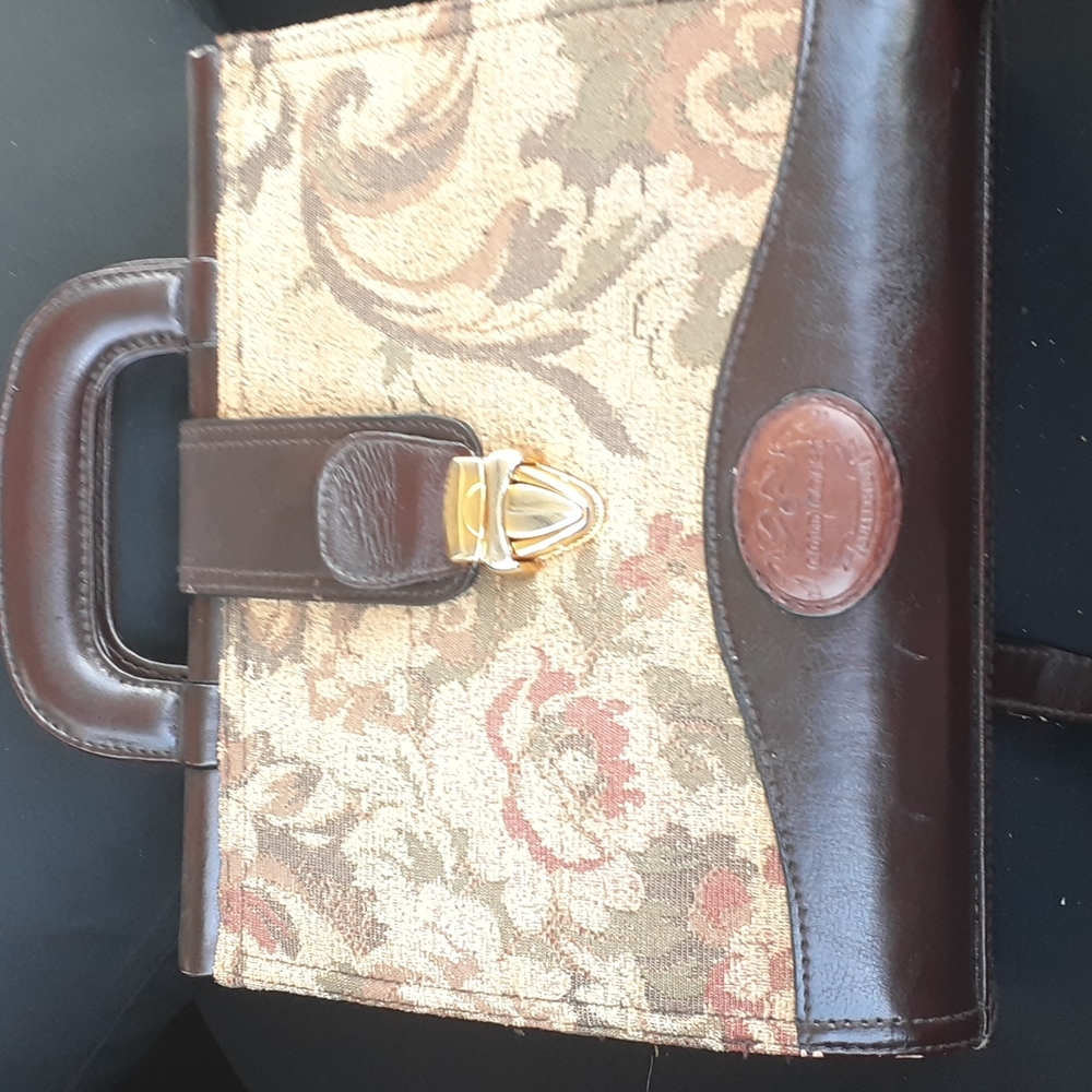 Gold Coast Collection Vintage hard bottom brown with tan flower design